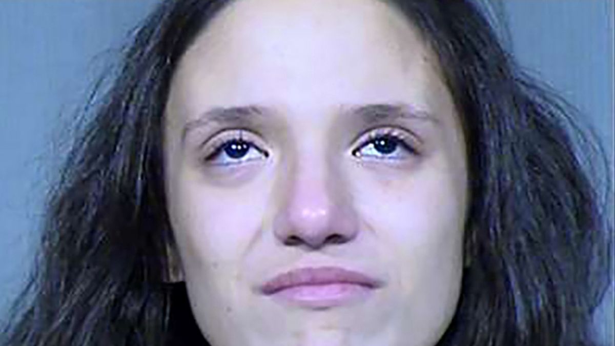 Žena v Arizoně zavraždila své tři děti
